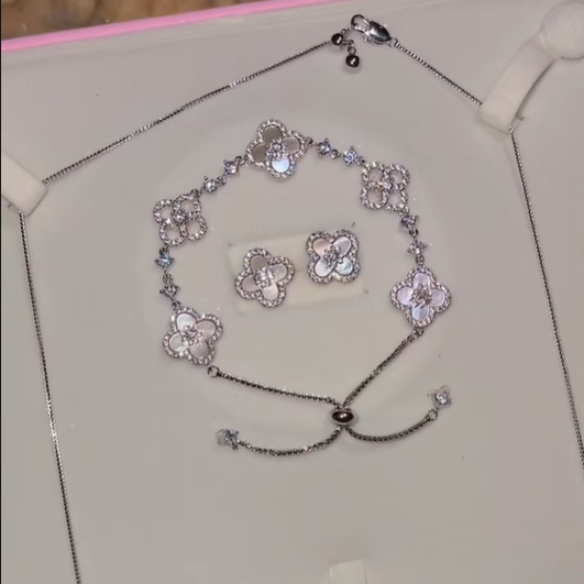 Sakura Silver Bloom Diamond Set