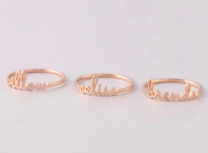 Anillo con nombre apilable - Charlotte Font