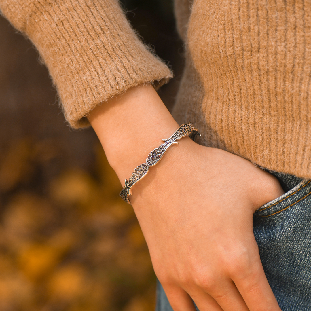 Umarmung vom Himmel Engelsflügel Vintage Stil Armband