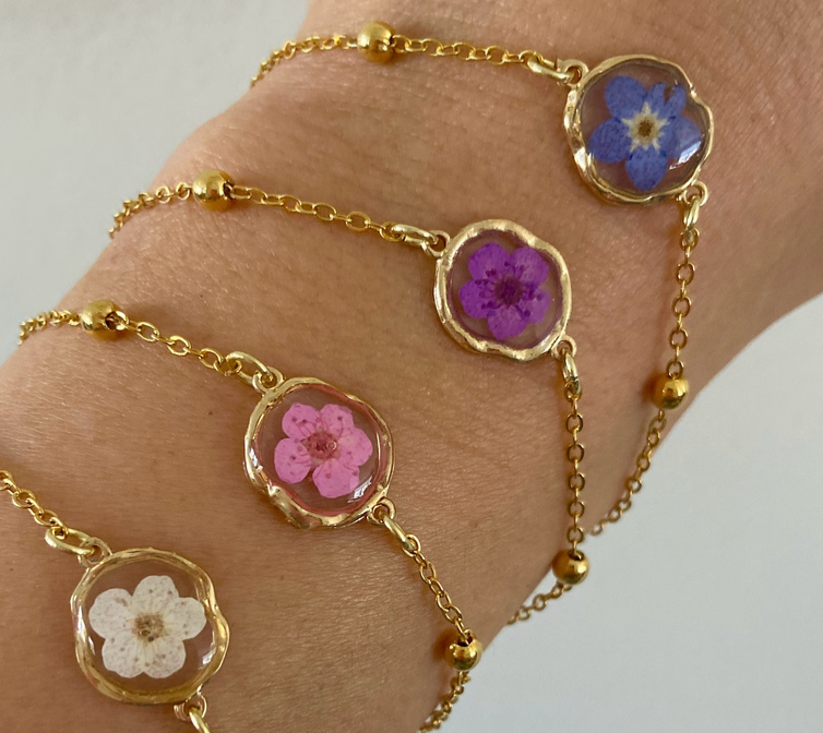 Pulsera de flores secas prensadas