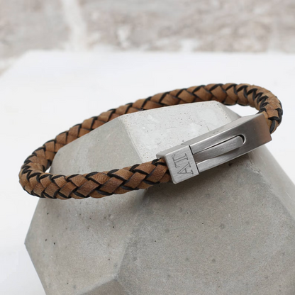 Pulsera de hombre de piel de ante trenzada personalizada 