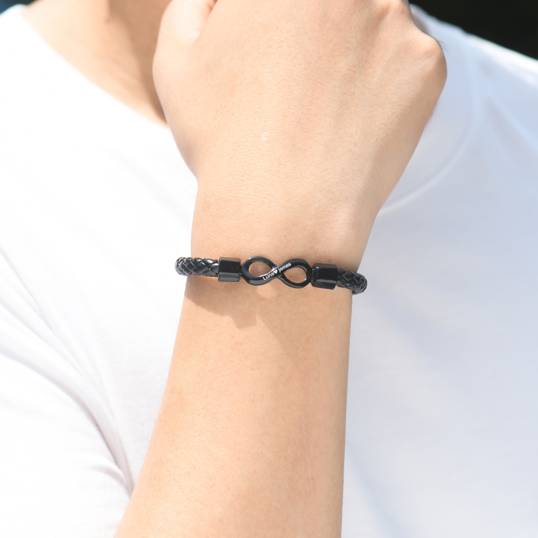 An meinen Seelenverwandten, personalisiertes Infinity-Lederarmband mit zwei Namen