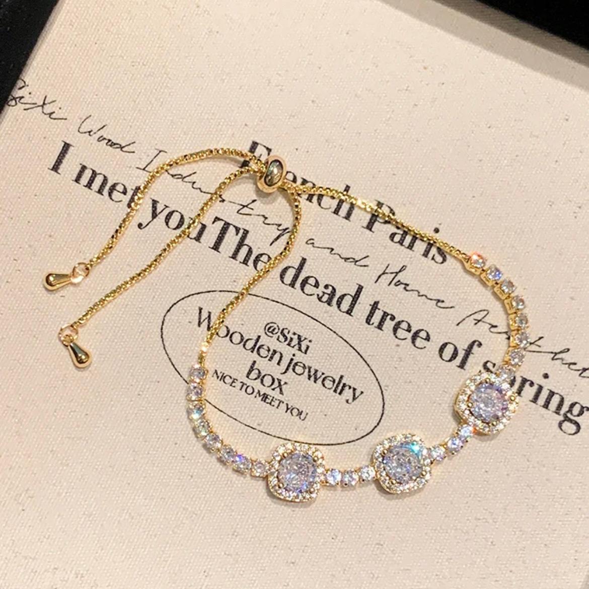 Dazzling Sugar Square Bracelet