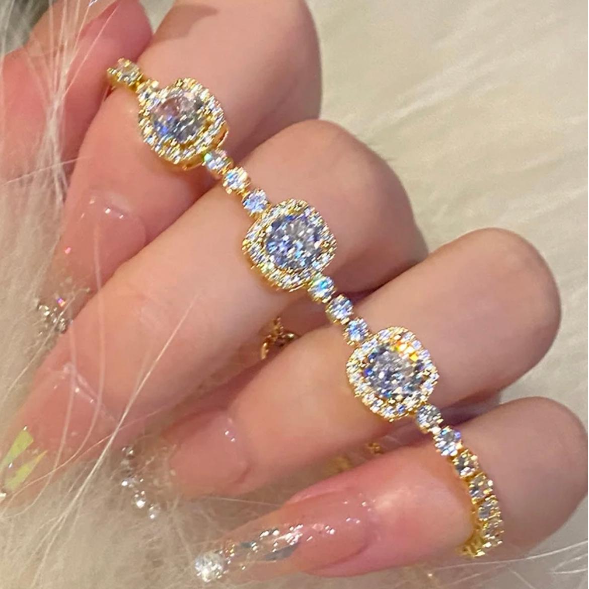 Dazzling Sugar Square Bracelet