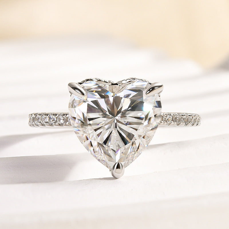 Moissanite Elegant 4.0 Carat Heart Cut Engagement Ring In Sterling Silver