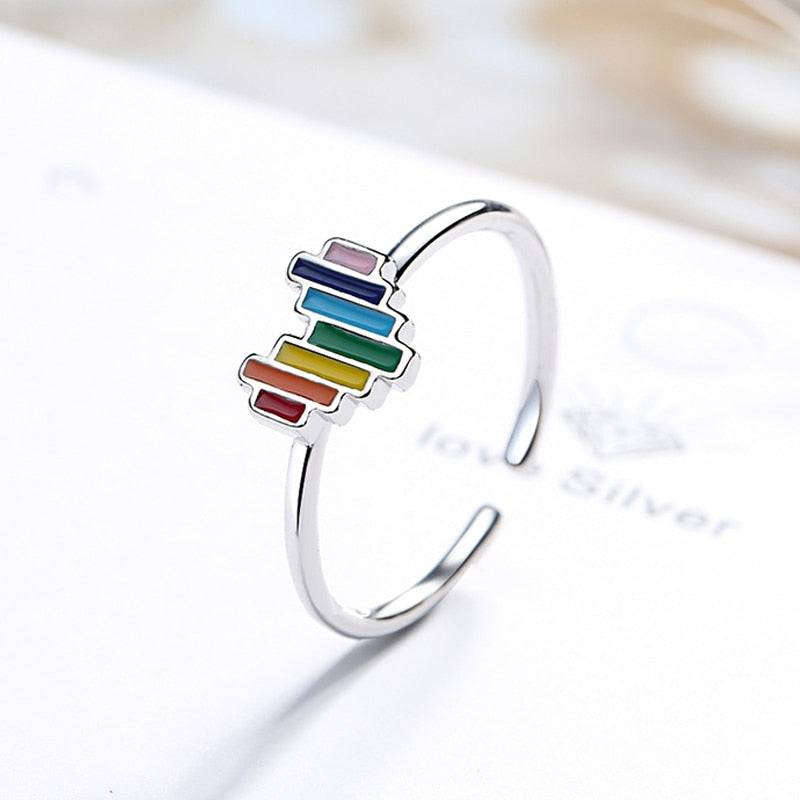 Anillo abierto con corazón LGBT y corona vintage arcoíris