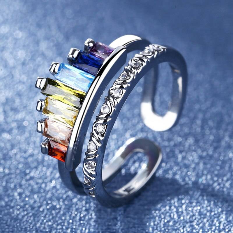 Anillo abierto con corazón LGBT y corona vintage arcoíris