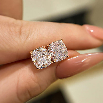 2.0Ct Classic Cushion Cut Women's Stud Earrings In 18K Gold