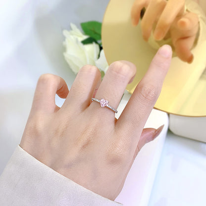 Elegant Heart Silver Zircon Ring