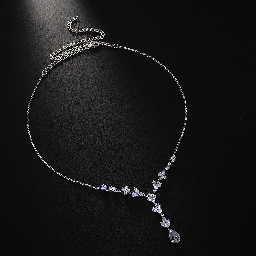 Zirconia Elegant Teardrop Pavé Necklace