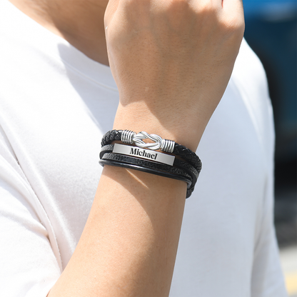 „Mutter und Sohn für immer verbunden“ Personalisiertes Lederarmband mit Magnetverschluss