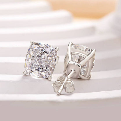 2.0Ct Classic Cushion Cut Women's Stud Earrings In 18K Gold