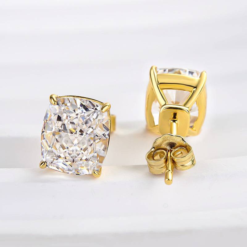 2.0Ct Classic Cushion Cut Women's Stud Earrings In 18K Gold